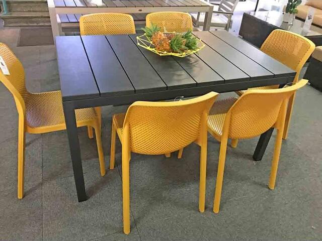 Nardi Antracite Rio 140cm Extendable Table (6-8)