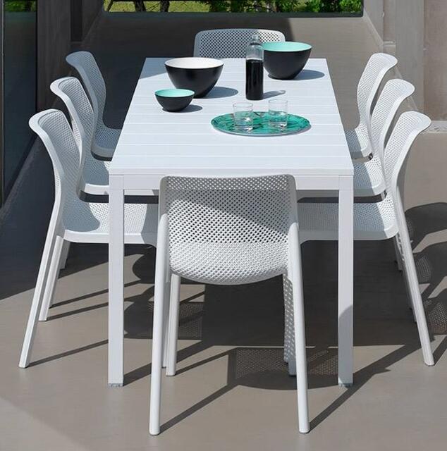 White Rio 140cm Extendable Table (6-8)