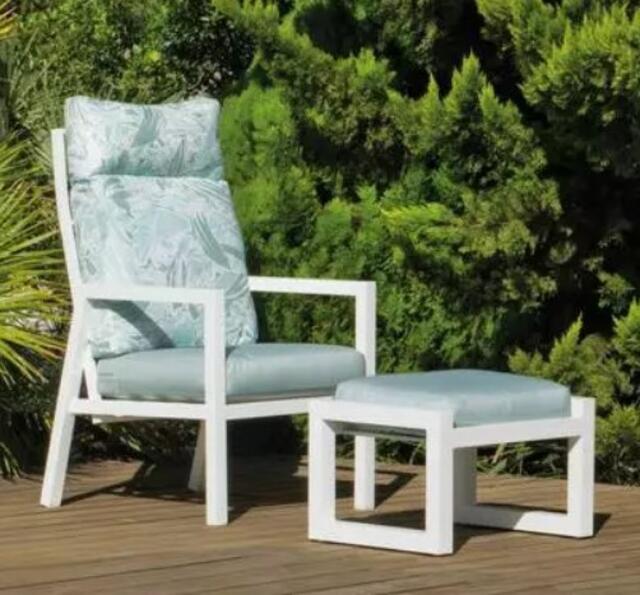 Voriam Reclining Chair