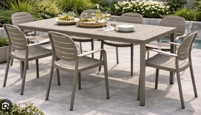 Nardi Nardi Cube Dining Table 140 x 80cm Nardi Nardi Cube Dining Table 140 x 80cm