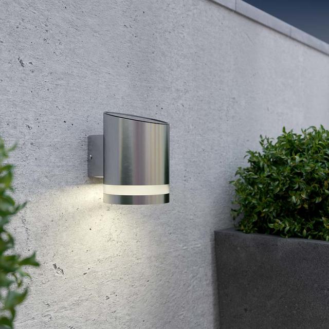 Truro Solar Wall Light Truro Solar Wall Light