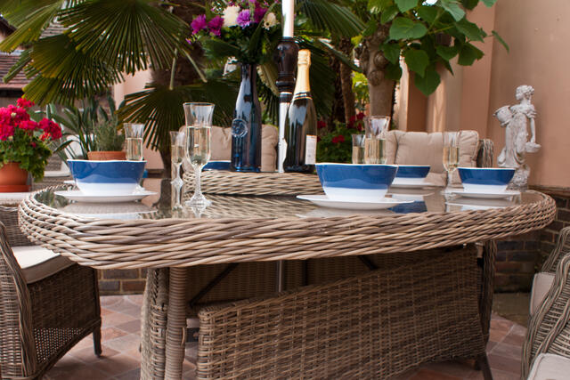 Rioja 160cm Triangular Dining Table