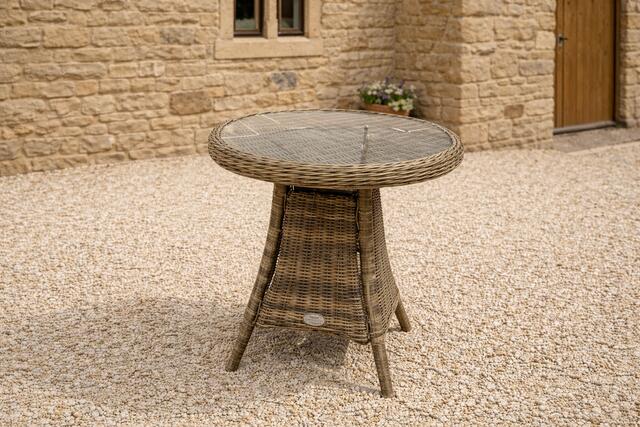 Rioja Bistro Set with Lounge Armchairs Rioja Bistro Set with Lounge Armchairs