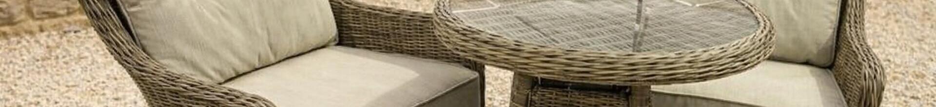 Rioja Bistro Set with Lounge Armchairs