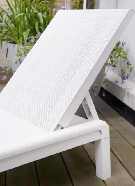 Mallorca Sunlounger White frame with blue cushion