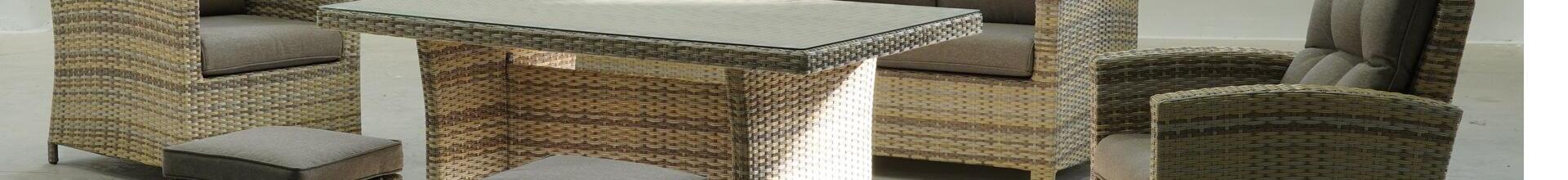 Manchuela Casual Dining Sofa Set