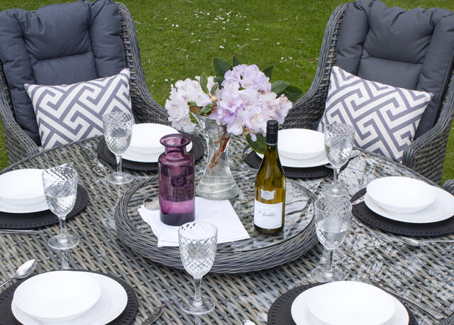 Jerez Flint 150cm dia. Dining Set