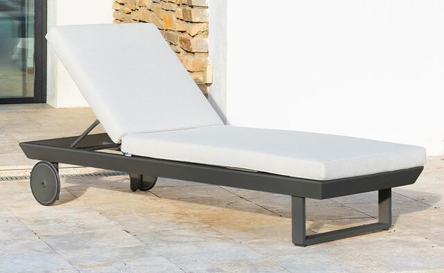 Majestic Masai Aluminium Sun Lounger Majestic Masai Aluminium Sun Lounger