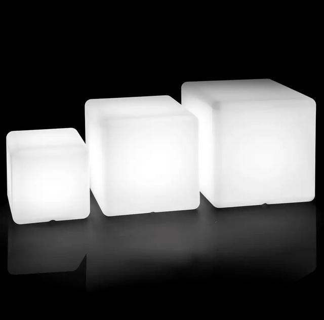 Cube LED Lamp 40 x 40 x 40cm