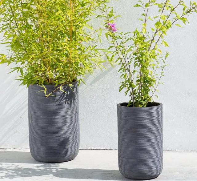 Set of 2 Dark Grey Round Plant Pots