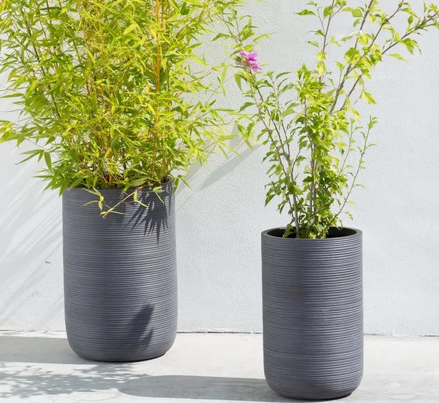 LDK Set of 2 Dark Grey Round Plant Pots IndalOcio