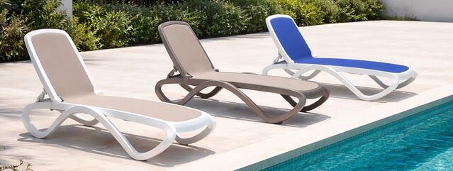 Omega Blue/White Sun Lounger