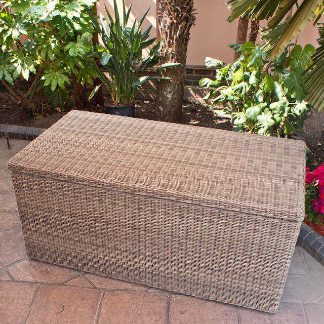 Rioja Cushion Box